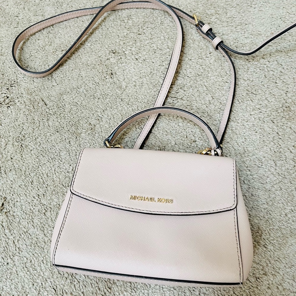 Michael Kors Crossbody Bag